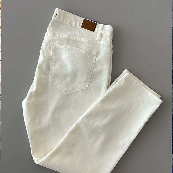 NWOT BDG Mid-Rise Twig Grazer White Jeans Size 32x26 - Picture 9 of 9